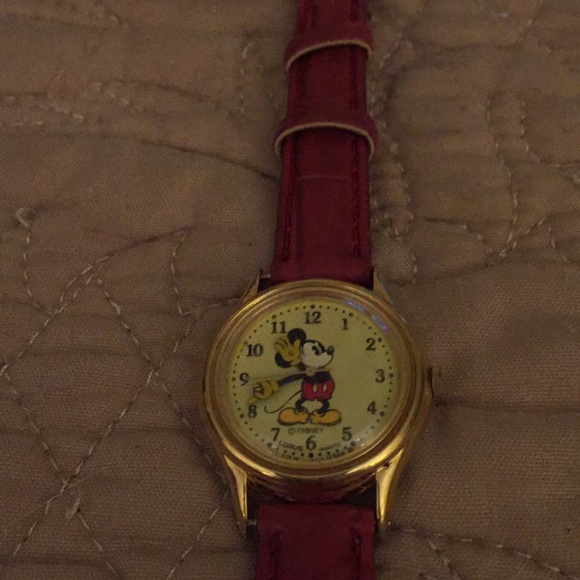 Mickey Mouse Watch - Picture 3 of 3